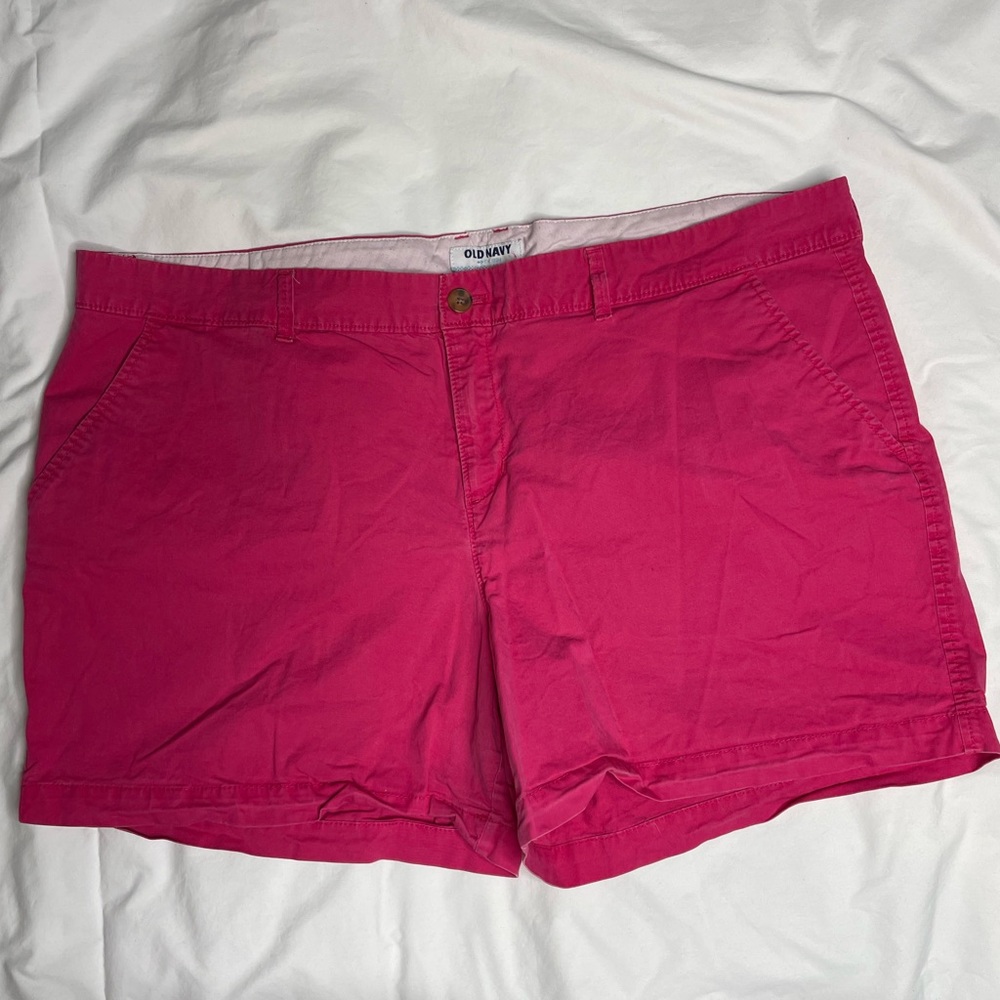 Old Navy Hot Pink Women's Shorts